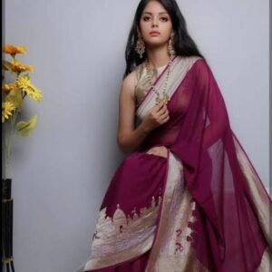 Premium banarasi ganga ghat weaved saree on georegtte fabric with blouse